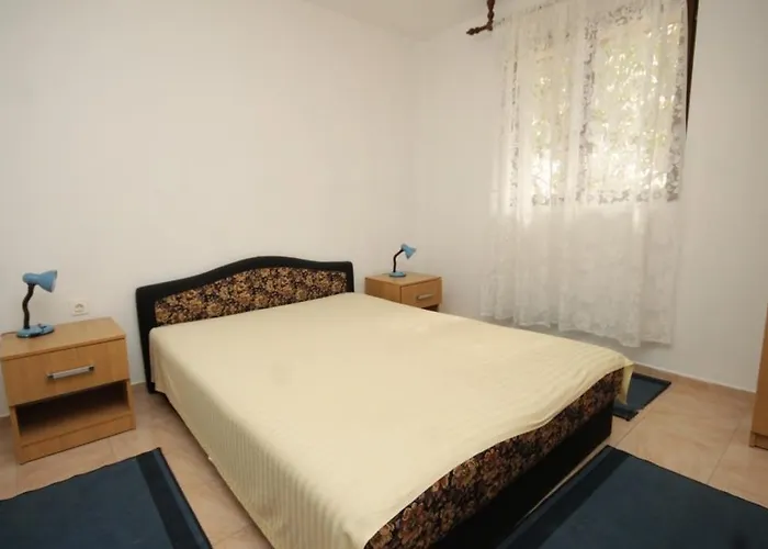 Apartment With A Parking Space Mrljane, Pasman - 8517